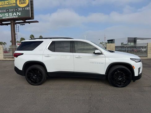 Used 2023 Chevrolet Traverse LT image 7