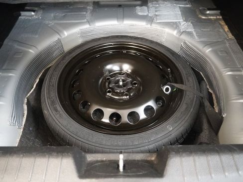 Used 2013 Chevrolet Cruze LT image 10