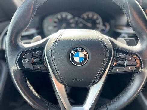 Used 2019 BMW 530i w/ Convenience Package image 18