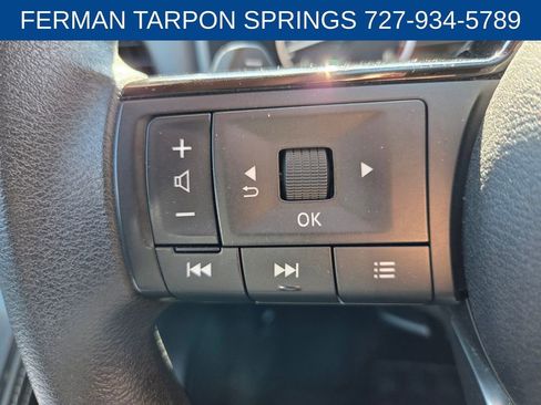 Used 2023 Nissan Rogue SV image 31