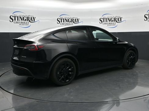 Used 2022 Tesla Model Y Long Range AWD/4WD image 7