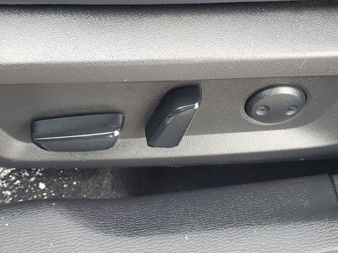 Used 2024 Mitsubishi Outlander SE image 6