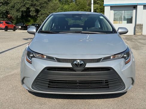 Used 2024 Toyota Corolla LE image 9