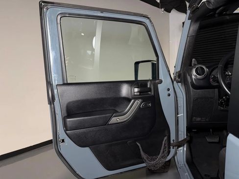 Used 2014 Jeep Wrangler Sport w/ Quick Order Package 24S AWD/4WD image 19