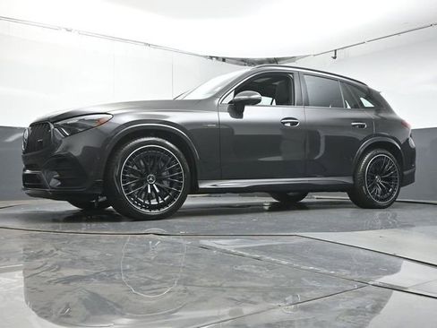 Used 2024 Mercedes-Benz GLC 43 AMG GLC 43 AMG image 36