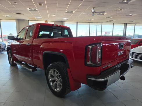 Used 2017 GMC Sierra 1500 SLT w/ SLT Premium Package AWD/4WD image 5