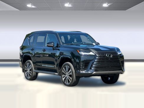 Certified 2024 Lexus LX 600 4WD w/ Appearance Package image 7