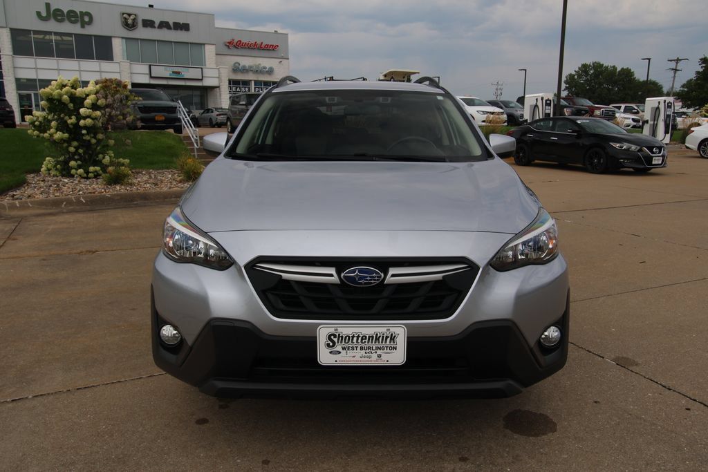 Used 2022 Subaru Crosstrek 2.0i Premium AWD/4WD image 2