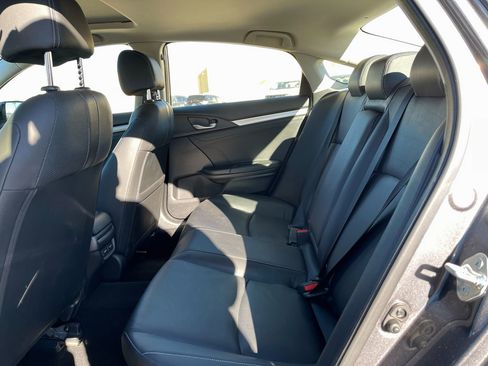 Used 2018 Honda Civic Touring image 24