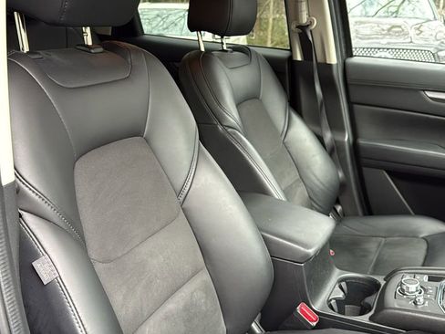 Used 2018 MAZDA CX-5 Touring image 11