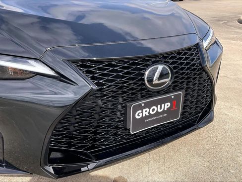 Used 2025 Lexus IS 350 F Sport image 28
