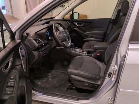 Used 2023 Subaru Forester Premium image 15