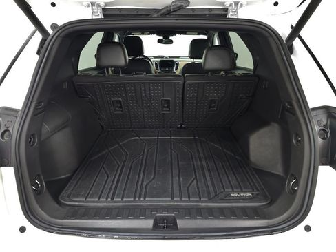 Used 2022 Chevrolet Equinox Premier AWD/4WD image 7