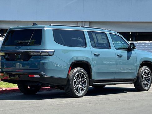 New 2026 Jeep Grand Wagoneer L 2WD image 4