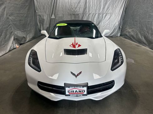 Used 2016 Chevrolet Corvette Stingray Convertible RWD image 2
