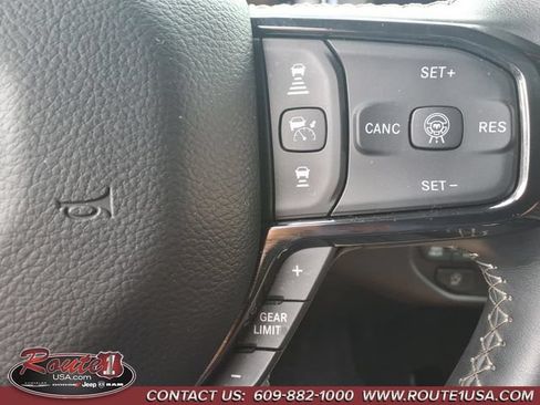 Used 2025 RAM 1500 Limited w/ Body Color Bumper Group AWD/4WD image 32