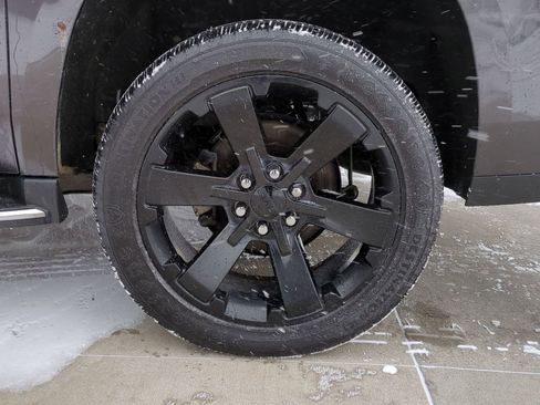 Used 2017 GMC Yukon XL Denali w/ Open Road Package image 17