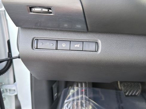 New 2026 Nissan Pathfinder SL w/ SL Premium Package FWD image 19