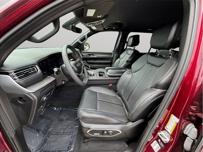 Used 2024 Jeep Wagoneer Series II w/ Flexible Seating Group