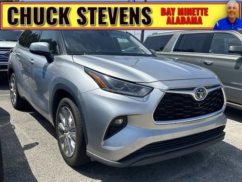 Used 2021 Toyota Highlander Limited FWD image 1