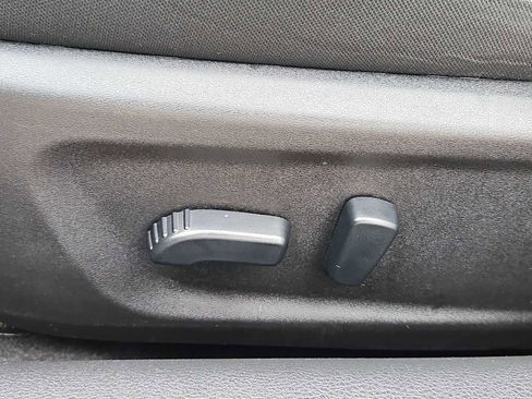 Used 2024 Nissan Altima 2.5 SV image 17