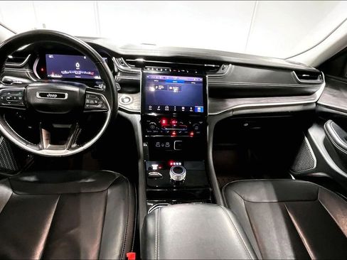 Used 2022 Jeep Grand Cherokee L Limited image 17