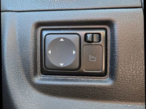 Used 2015 Nissan Versa Note S Plus image 24