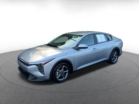Used 2025 Kia K4 FWD image 7