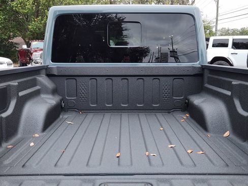 New 2026 Jeep Gladiator Sport image 9