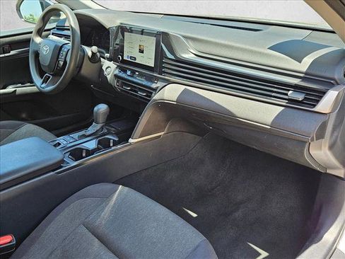Used 2025 Toyota Camry LE FWD image 21