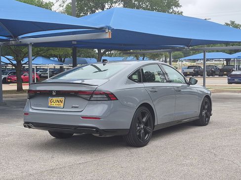 Used 2025 Honda Accord Sport image 3