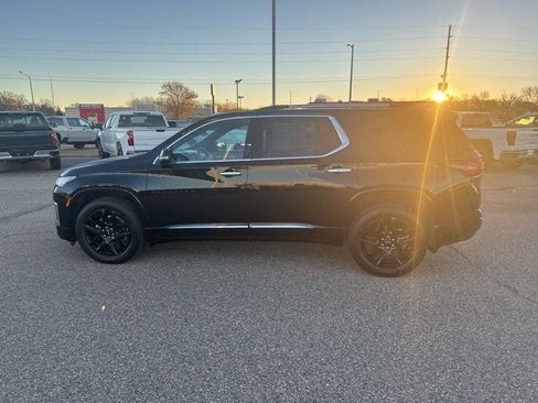 Certified 2023 Chevrolet Traverse Premier w/ LPO, Floor Liner Package image 6