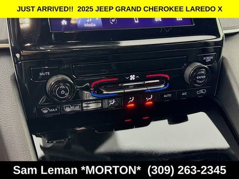 New 2025 Jeep Grand Cherokee L Laredo image 15