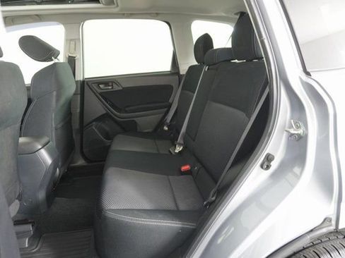 Used 2015 Subaru Forester 2.5i Premium image 32