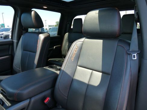 Used 2021 Nissan Titan PRO-4X w/ Pro-4x Convenience Package AWD/4WD image 30
