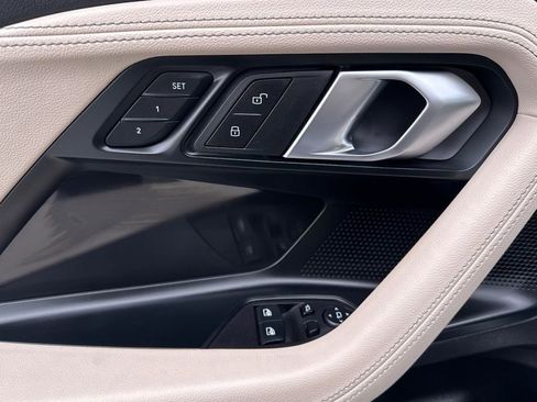 Used 2025 BMW 230i Coupe w/ M Sport Package image 10