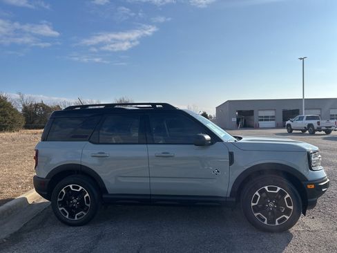 Used 2024 Ford Bronco Sport Outer Banks w/ Tech Package image 4