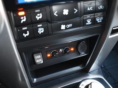 Used 2019 Toyota 4Runner 4WD image 39