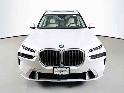 Used 2023 BMW X7 xDrive40i w/ Executive Package image 2
