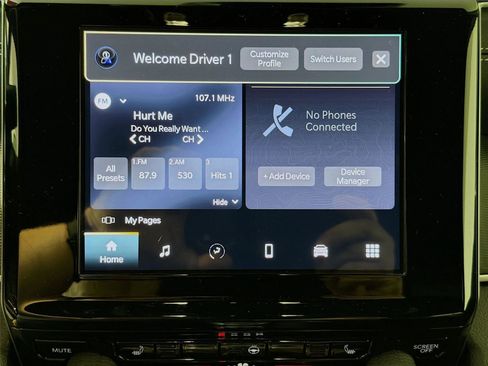 Used 2024 Jeep Grand Cherokee L Altitude AWD/4WD image 15