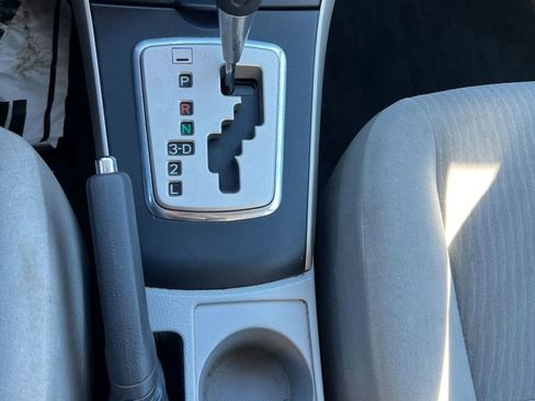 Used 2010 Toyota Corolla LE image 19