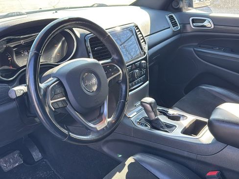 Used 2019 Jeep Grand Cherokee Altitude image 13