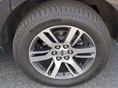 Used 2024 Ford Expedition Max Limited image 31