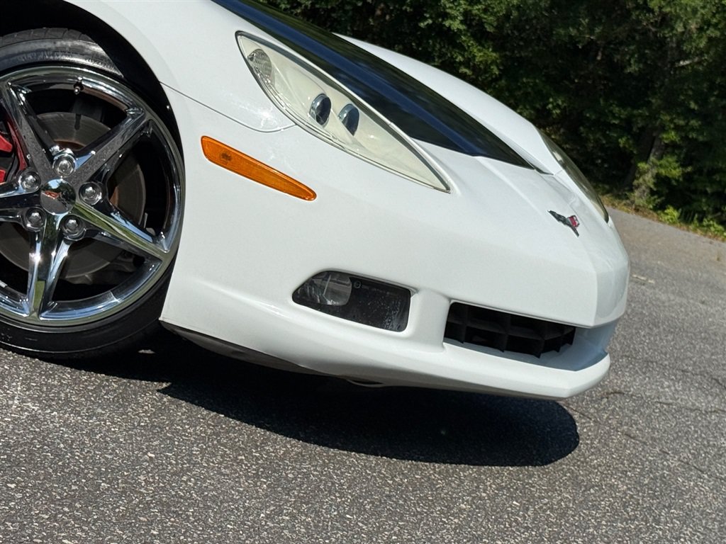 Used 2013 Chevrolet Corvette Coupe w/ 3LT Preferred Equipment Group RWD image 27
