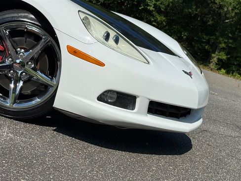 Used 2013 Chevrolet Corvette Coupe w/ 3LT Preferred Equipment Group RWD image 27