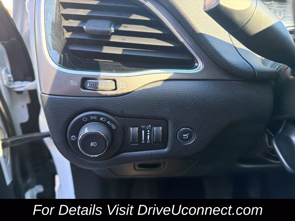 Certified 2021 Jeep Cherokee Limited w/ Elite Package AWD/4WD image 19