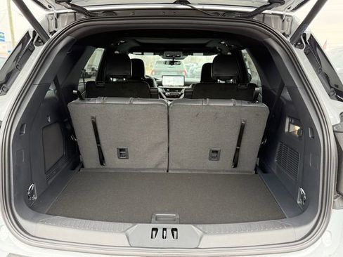 New 2026 Ford Explorer ST-Line image 5