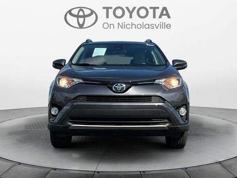 Used 2018 Toyota RAV4 XLE FWD image 8