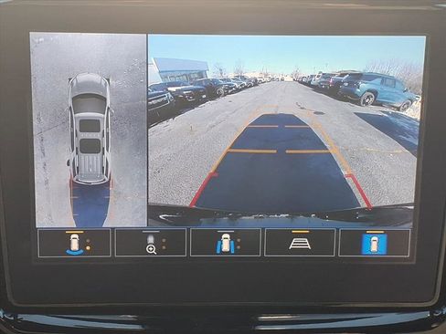 Certified 2023 Chevrolet Traverse LT w/ Midnight/Sport Edition image 16