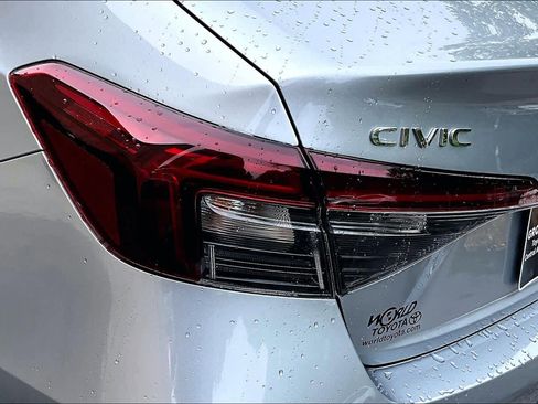 Used 2025 Honda Civic LX image 27